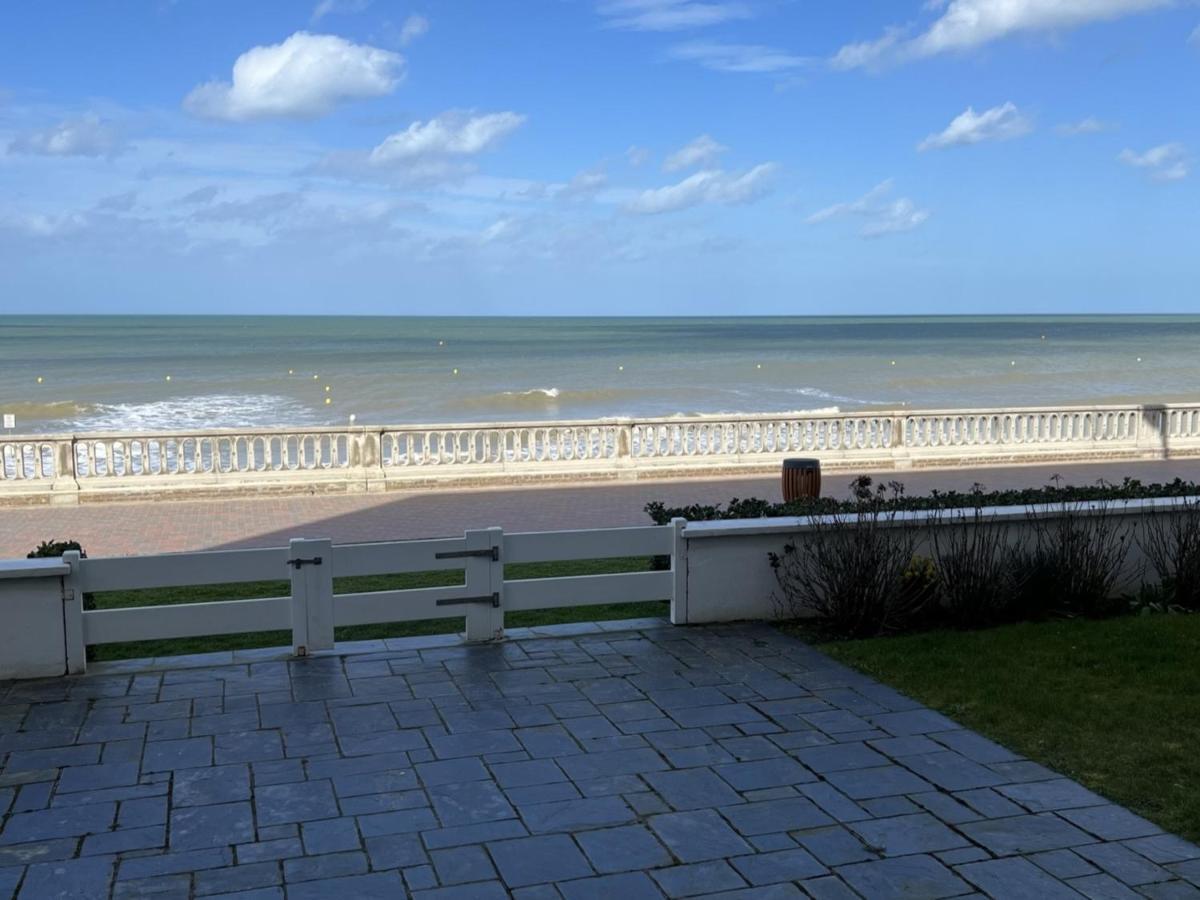 Studio En Centre-Ville De Cabourg Avec Balcon Et Parking - Fr-1-487-345 Extérieur photo